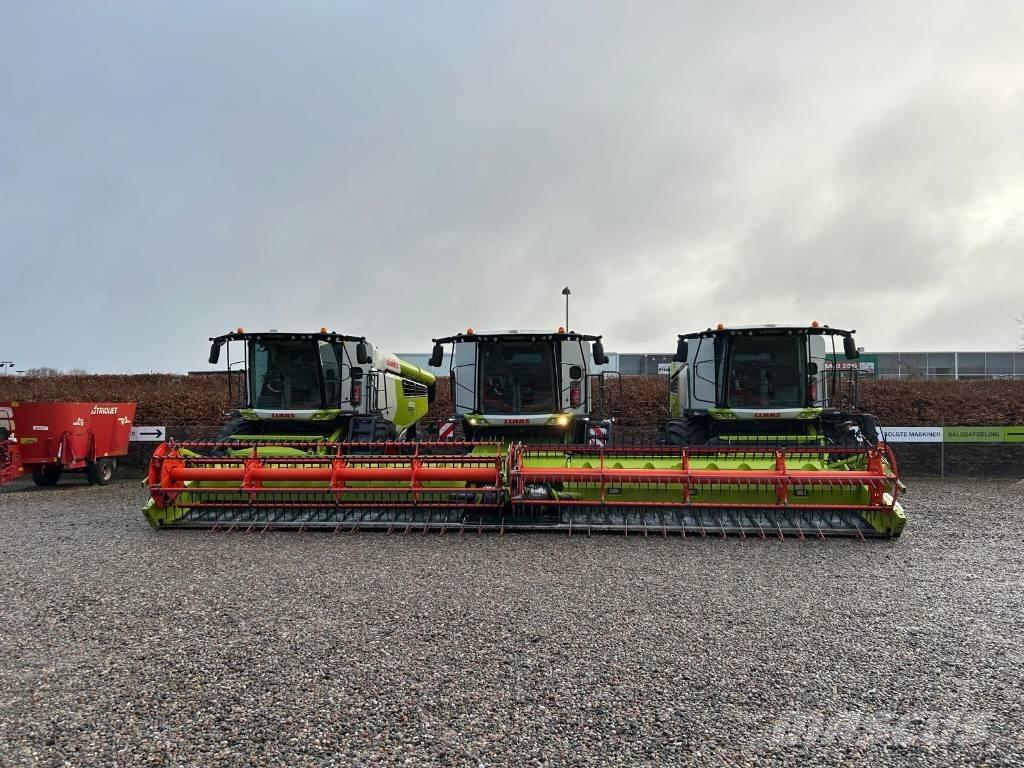 CLAAS Lexion 8800 TT Combine harvesters