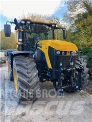 JCB Fastrac 4220 Tractors
