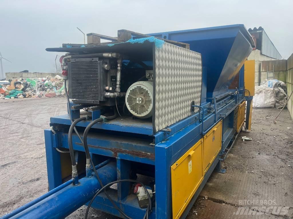  M.B.T. Press HPH40 Material Handling - Others