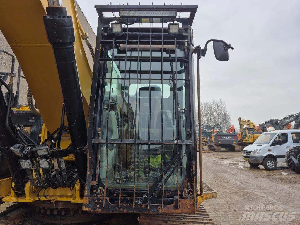 CAT 329E Crawler excavators