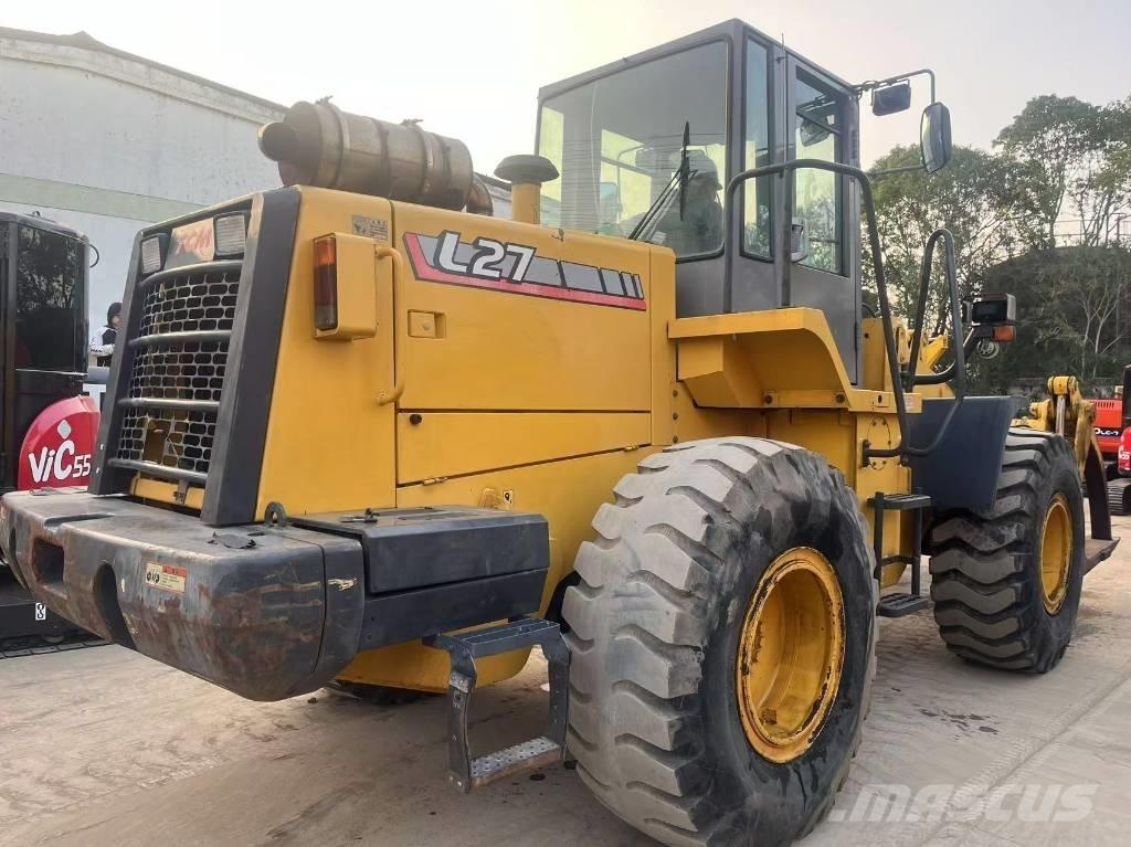 TCM L 27 Wheel loaders