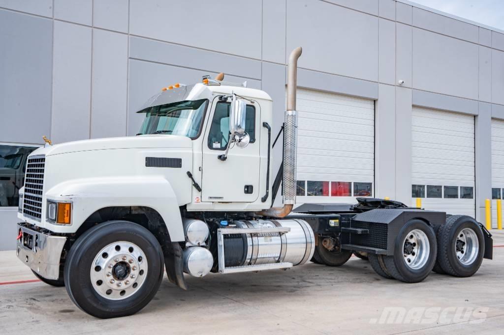 Mack Pinnacle 64T Tractor Units