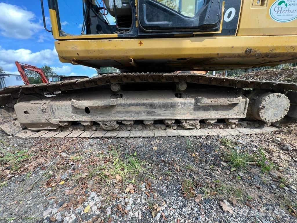 Komatsu PC 240 NLC Crawler excavators