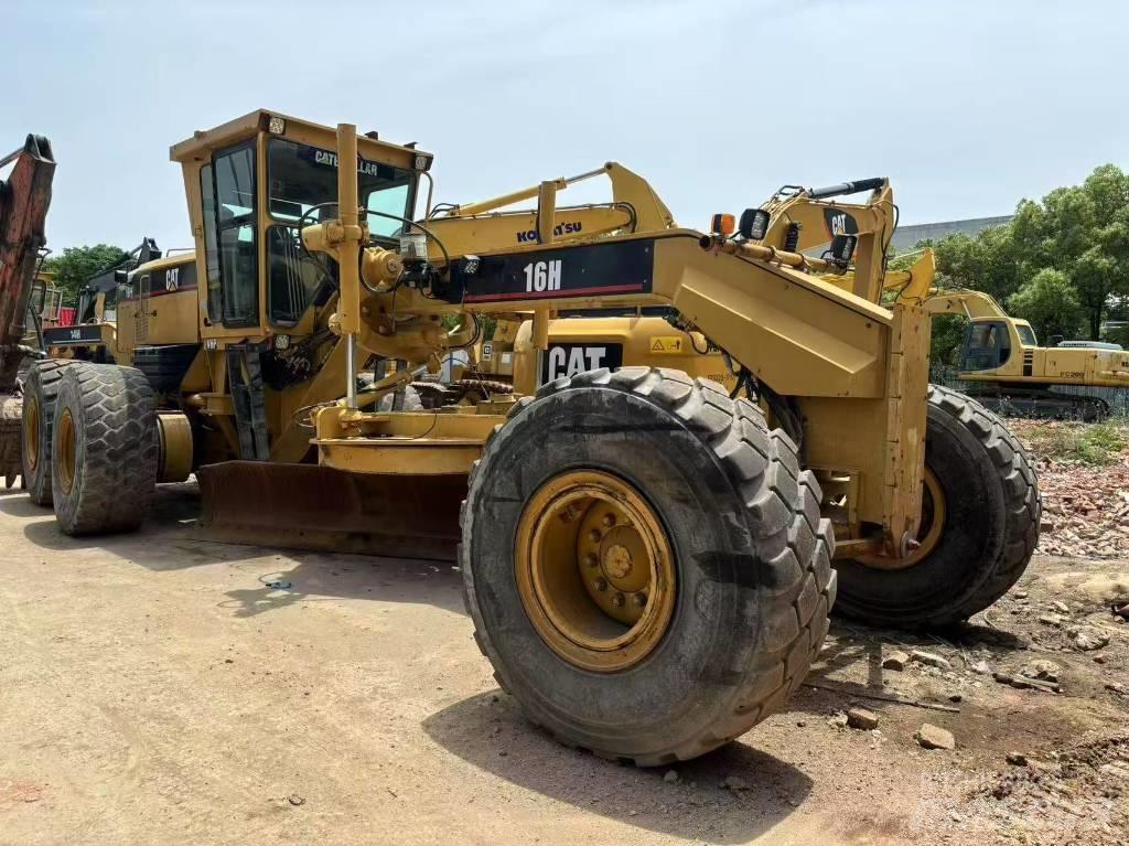 CAT 16h Graders