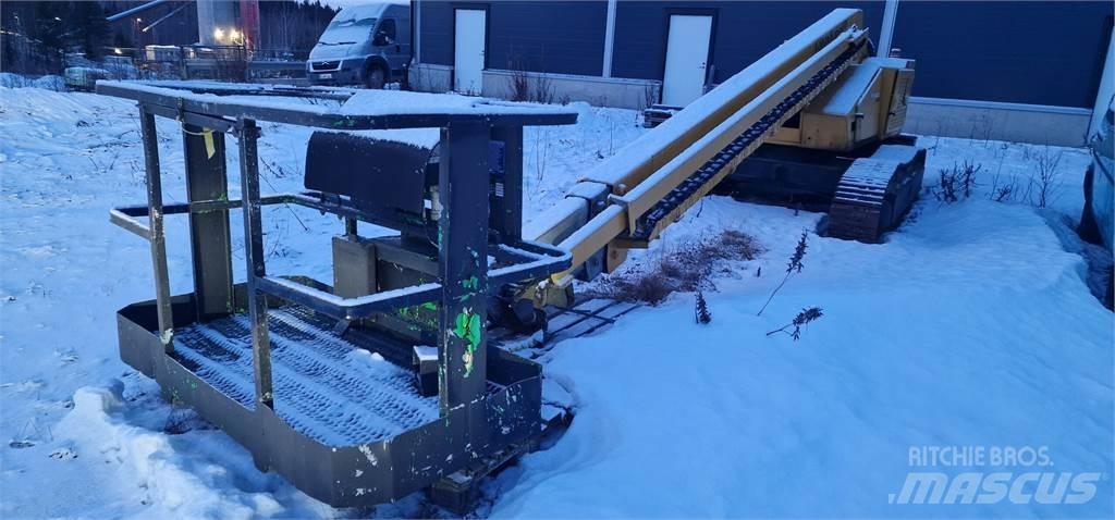 Grove MZ66BR Vertical mast lifts