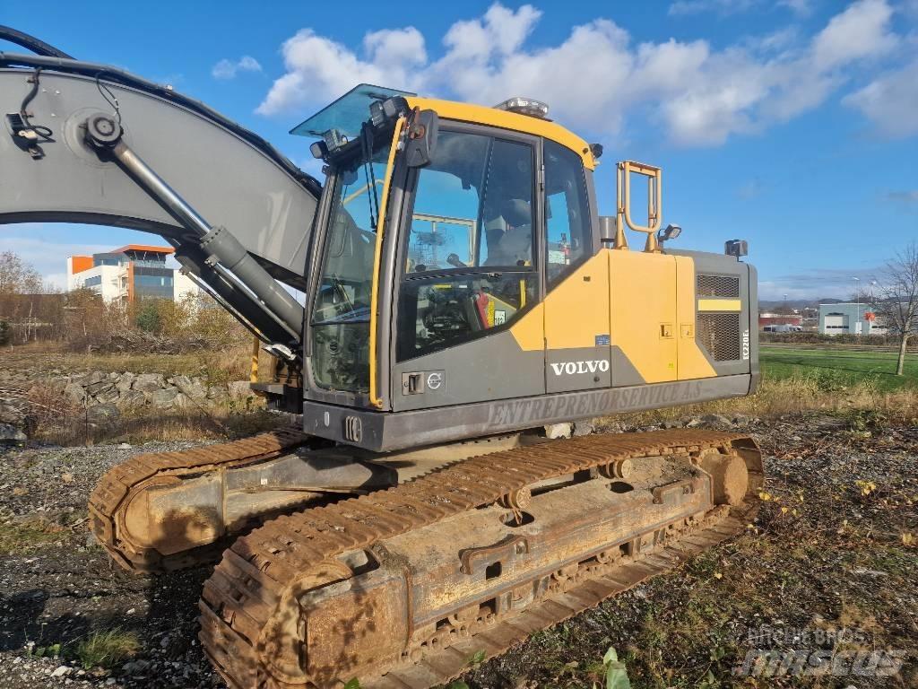 Volvo 220E Crawler excavators