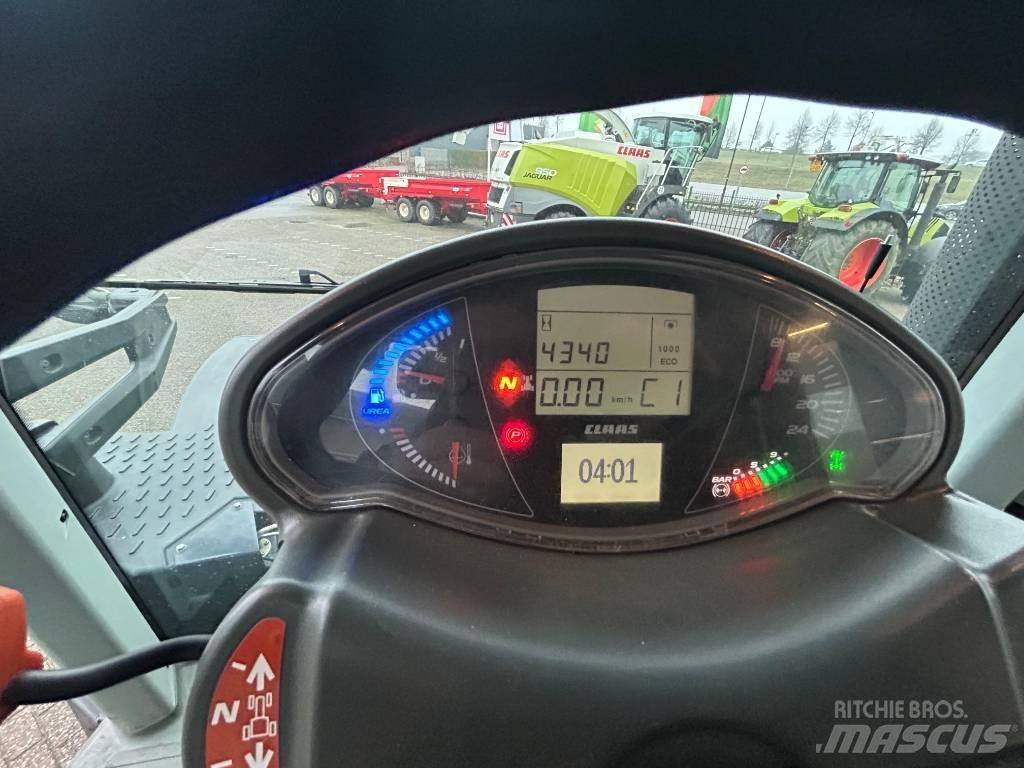 CLAAS Arion 610 CIS Tractors