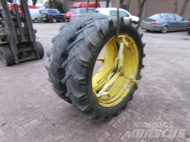 Vredestein 12.4/38 Tyres, wheels and rims