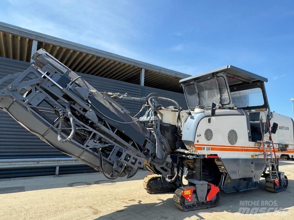 Wirtgen W 150 Asphalt cold milling machines