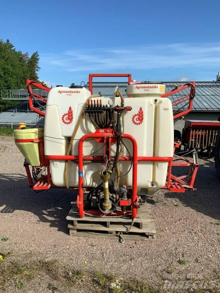 Agromehanika 1000 EN Mounted sprayers
