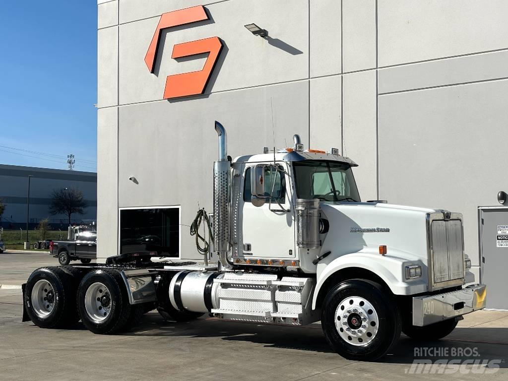 Western Star 4900 Tractor Units