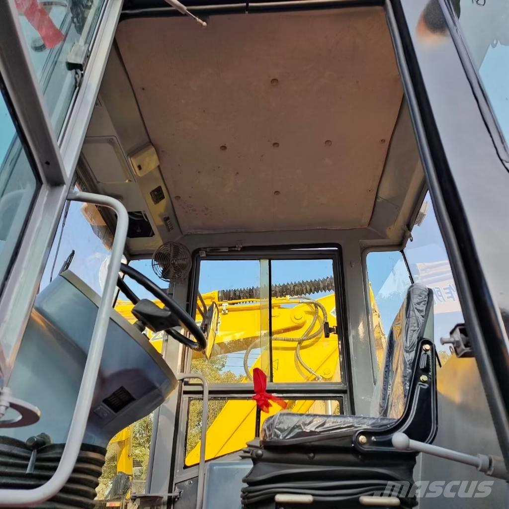 XCMG XS 143 J Single drum rollers