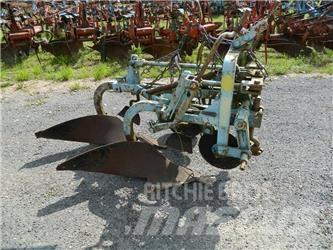  Ōverum 2 Conventional ploughs