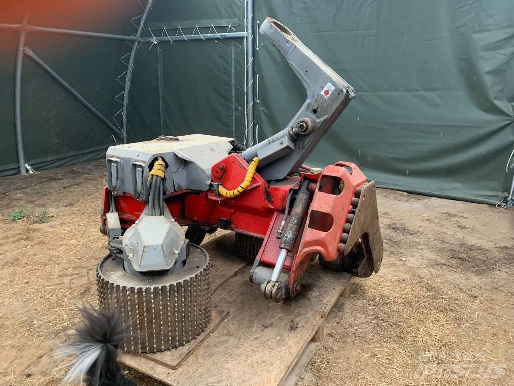 Log Max 7000 Harvester heads