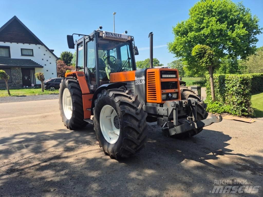 Renault 133.14 TX Tractors