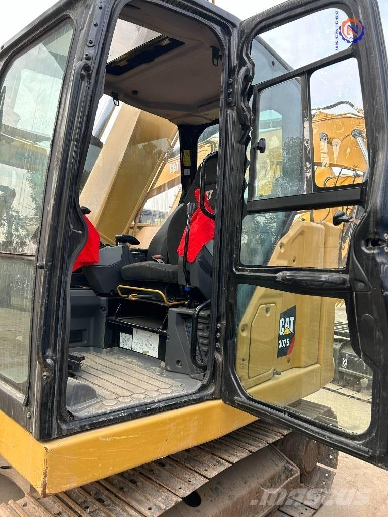 CAT 307.5 Midi excavators  7t - 12t
