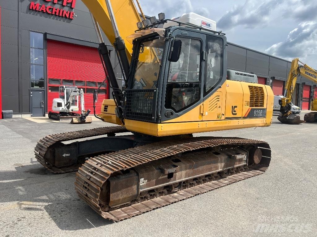 LiuGong CLG 925 E Crawler excavators