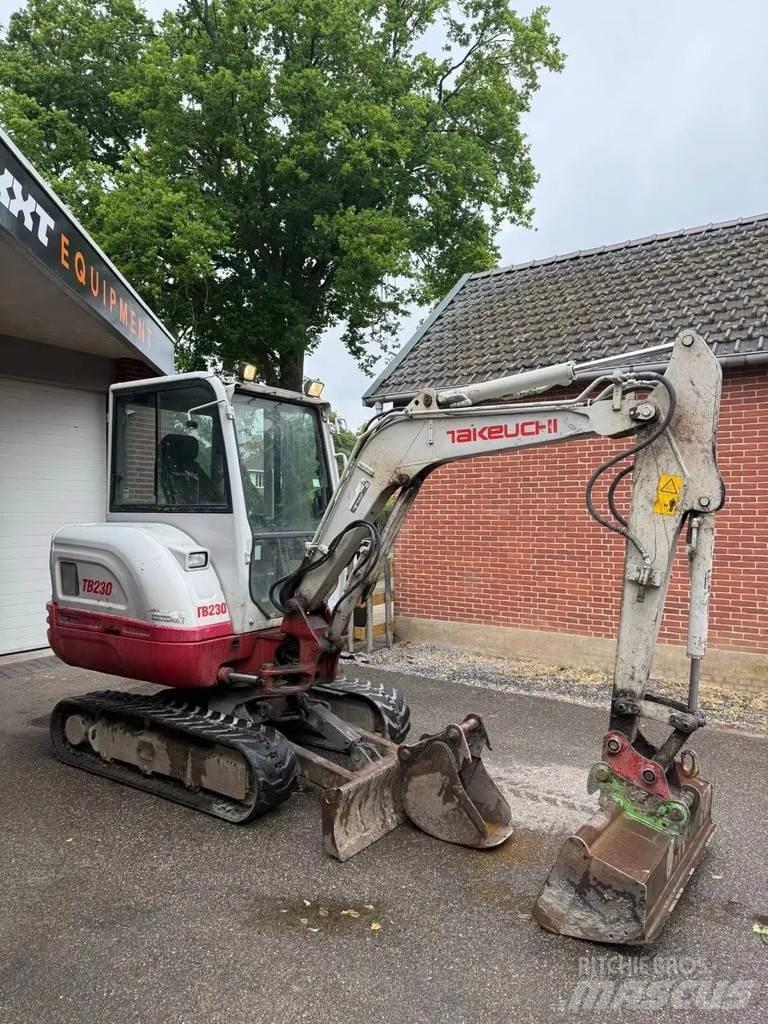 Takeuchi TB230 Mini excavators < 7t (Mini diggers)