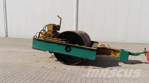 Vibromax W 501 Towed vibratory rollers
