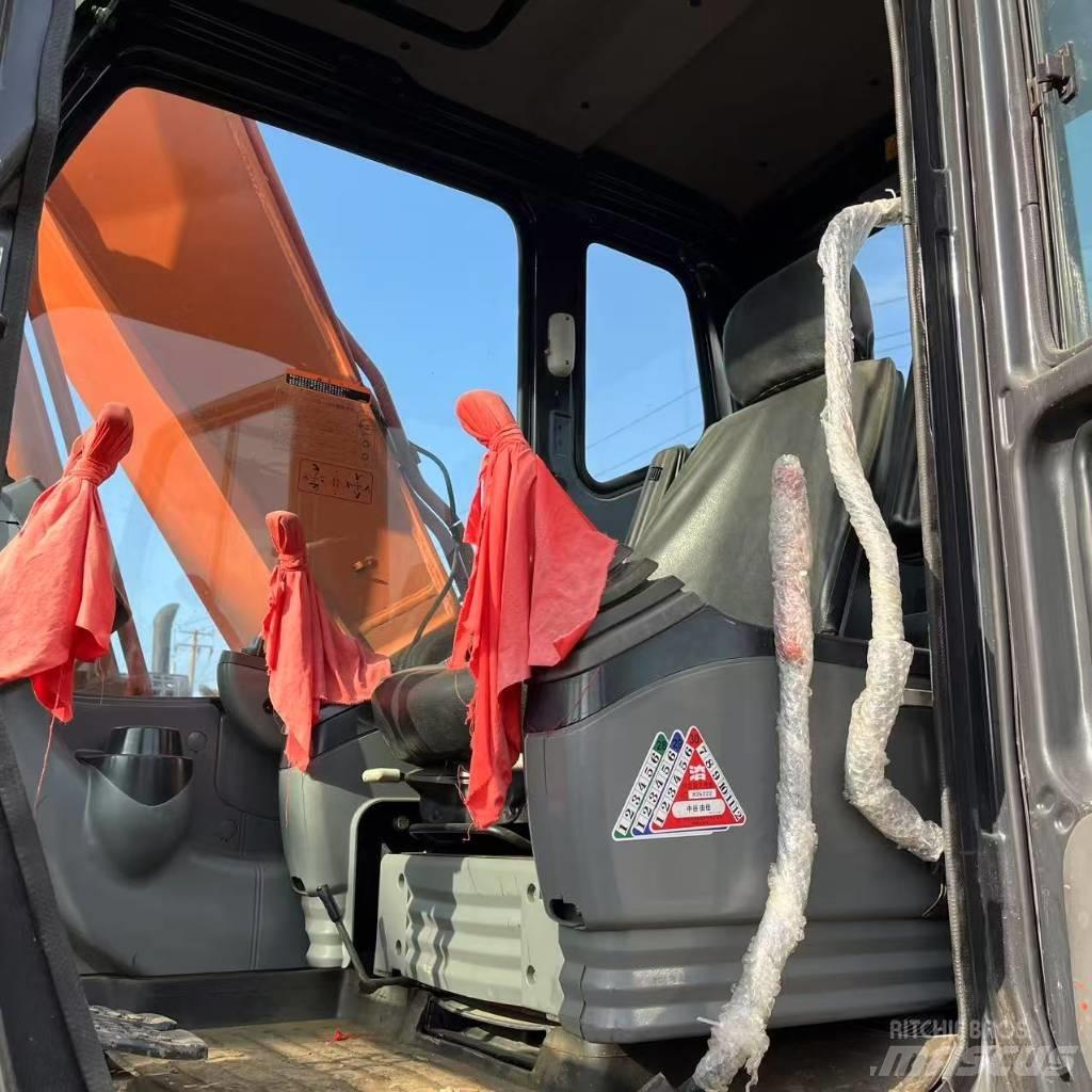 Hitachi ZX 160 Midi excavators  7t - 12t