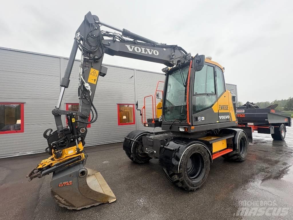 Volvo EWR130E + Kärra Wheeled excavators