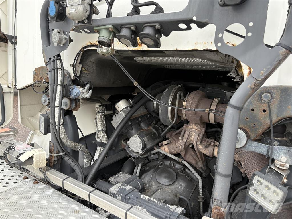 Scania R500 6x2 Tractor Units