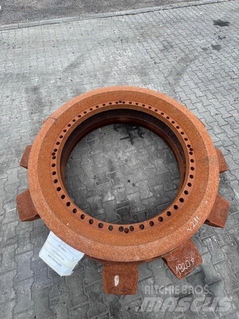 CAT 6040 SPROCKET Tracks, chains and undercarriage