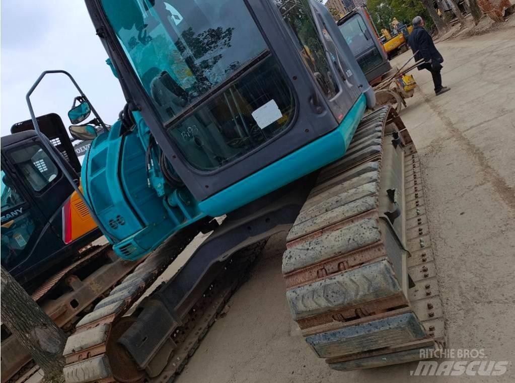 Kobelco SK 135 SR Crawler excavators