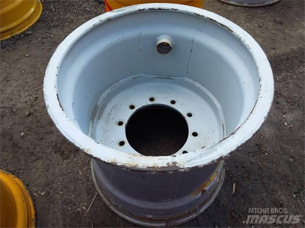 Valmet 801 24x26,5 Tyres, wheels and rims