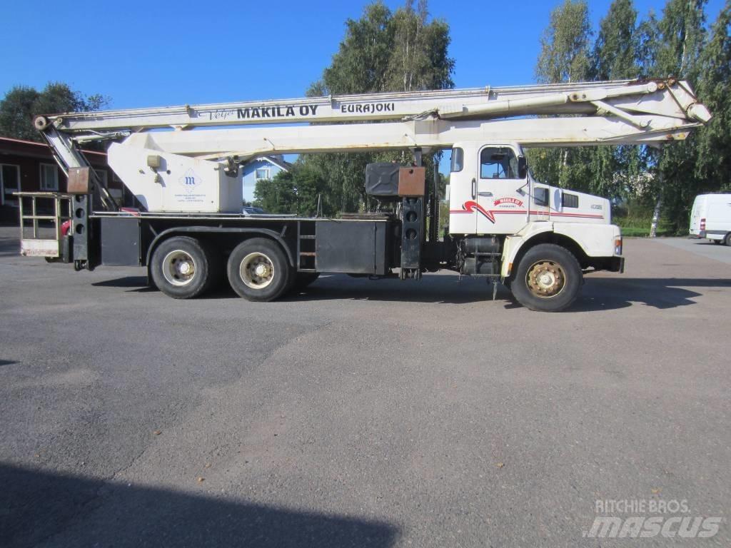 Volvo N 7 6X2 4600 Crane trucks