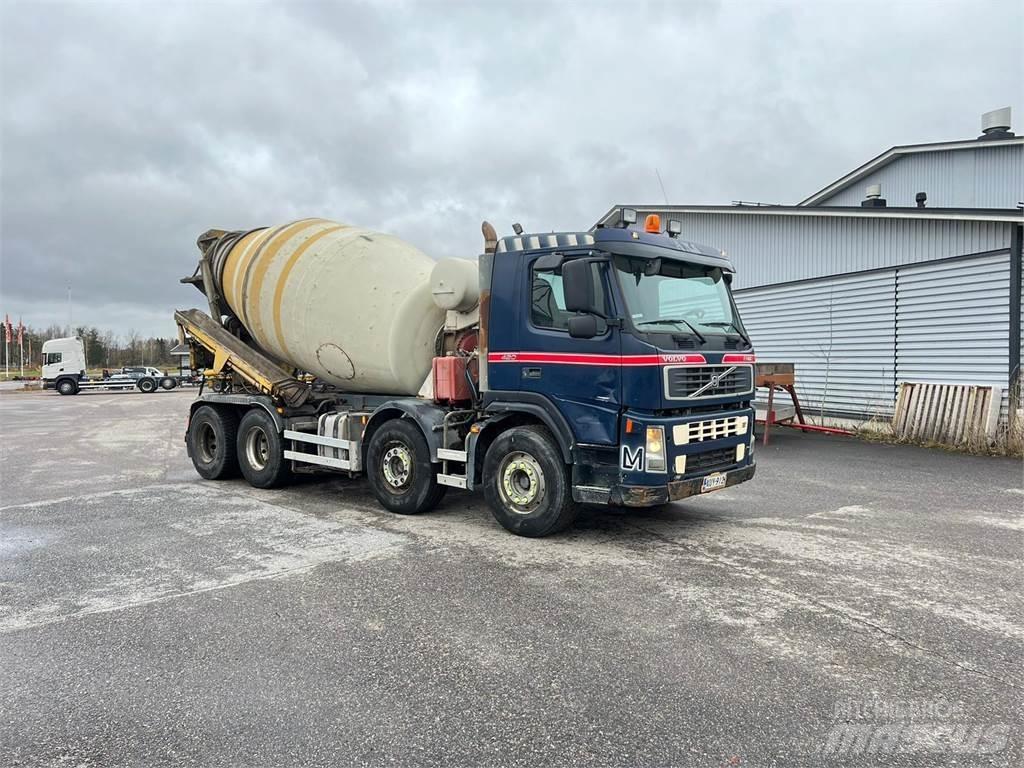 Volvo FM12 8X4 Concrete trucks