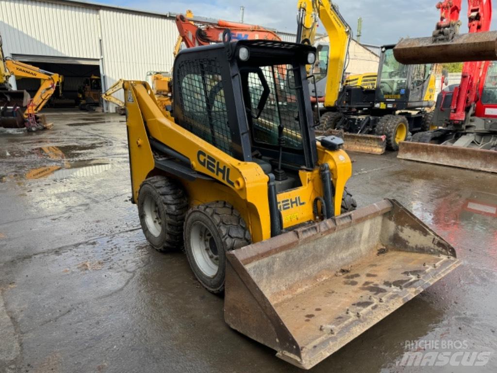 Gehl R165 *SOLD/VENDU Skid steer loaders