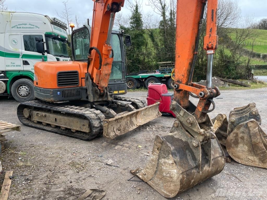 Doosan Dx85-3R Midi excavators  7t - 12t