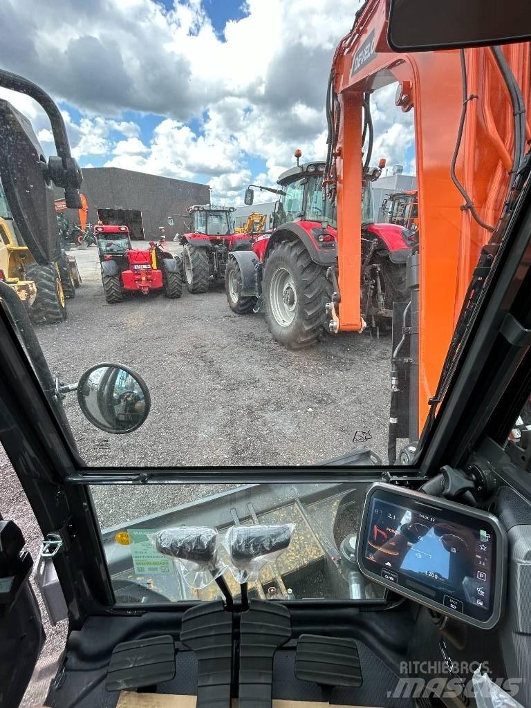 Develon DX85R-7 Midi excavators  7t - 12t