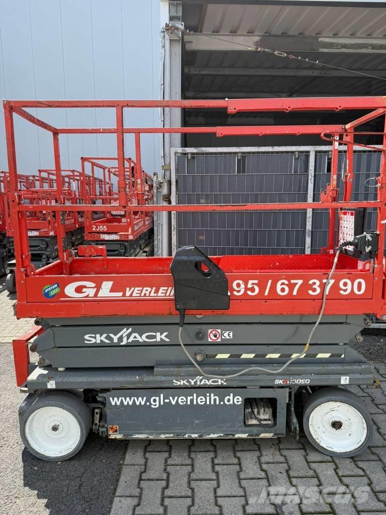 SkyJack SJ 3220 Scissor lifts