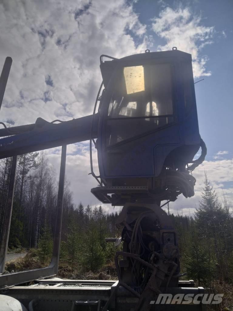 Loglift F118ST Timber cranes