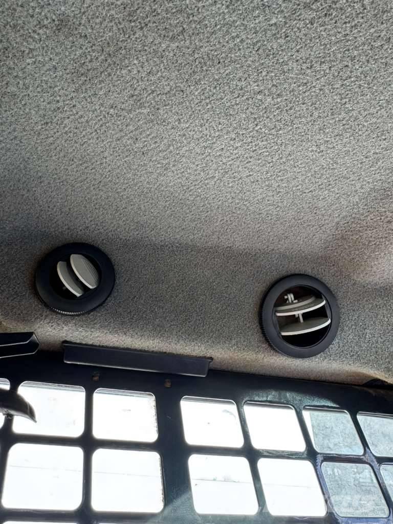 Bobcat T 550 Skid steer loaders