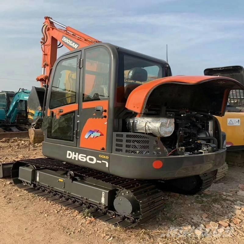 Doosan DX60 Crawler excavators
