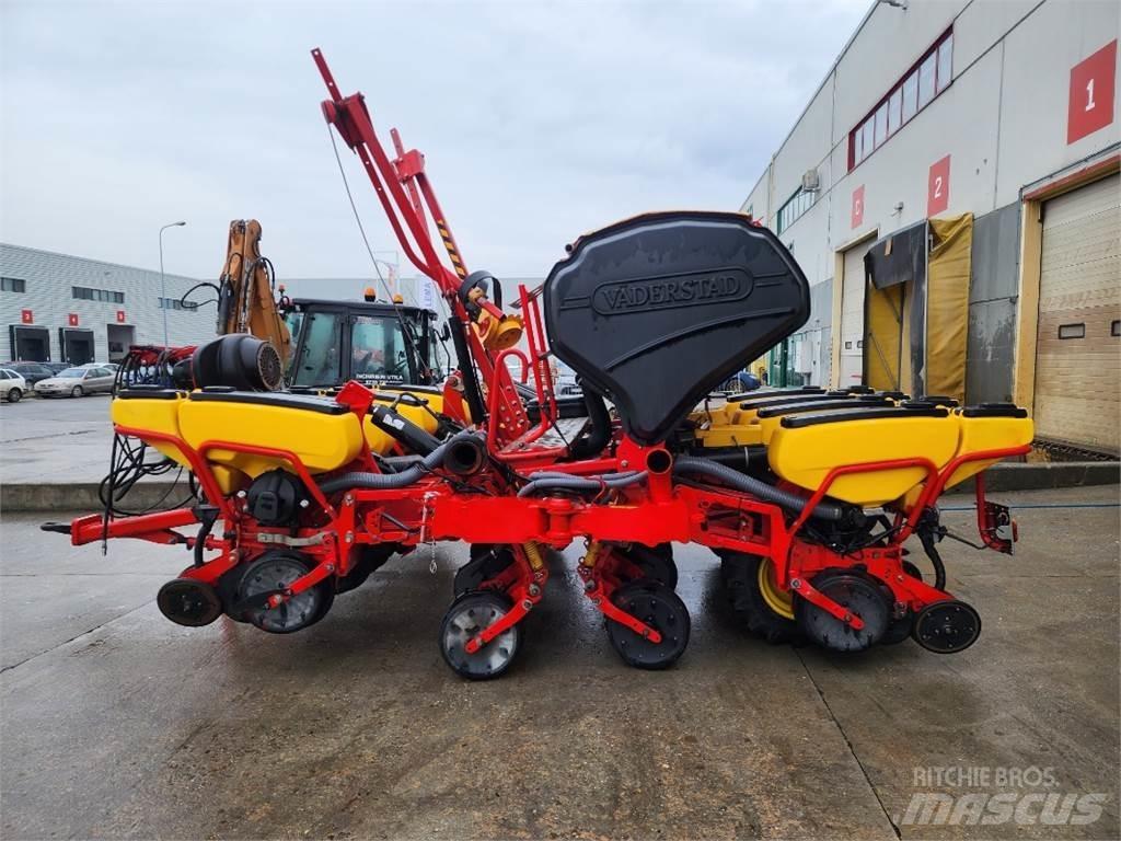 Väderstad Tempo F8 Precision sowing machines