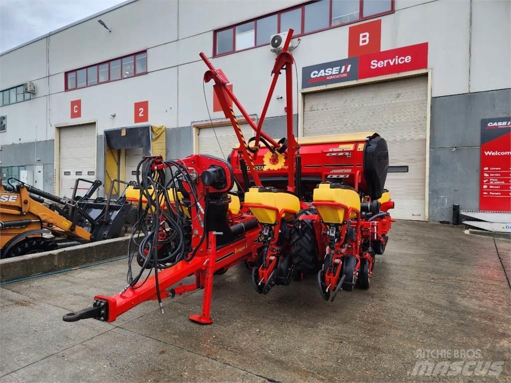 Väderstad Tempo F8 Precision sowing machines