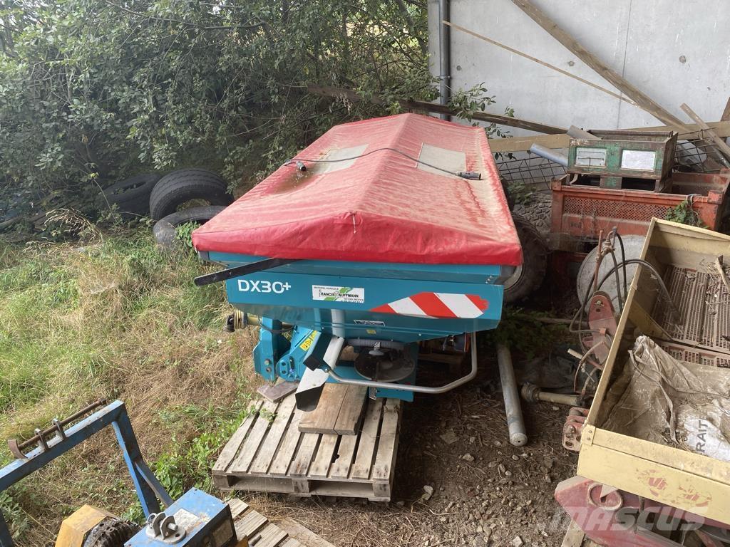 Sulky DX30+ Sprayer fertilizers