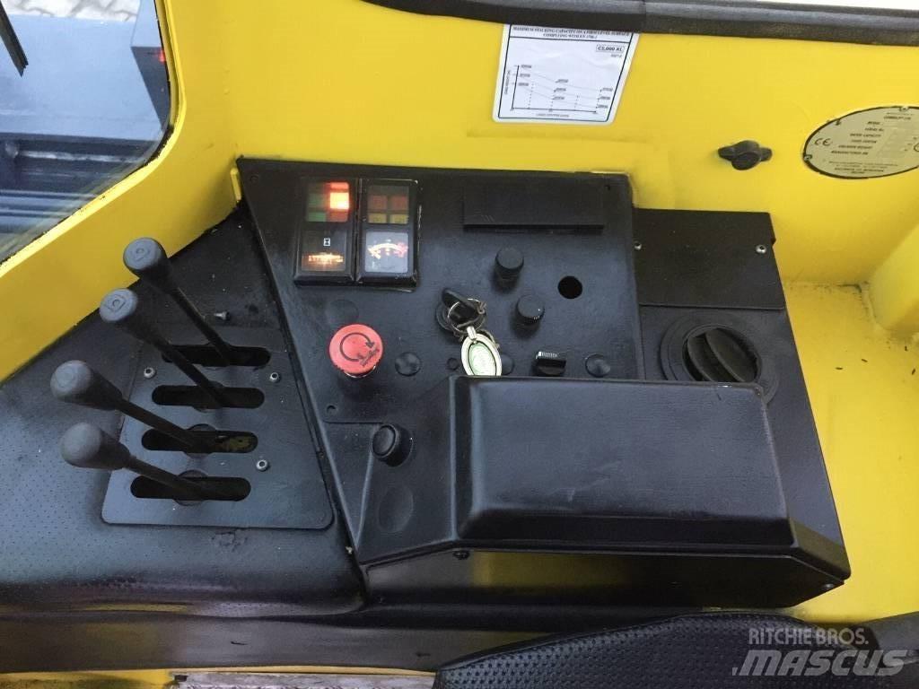 Combilift C5000XL 4-way reach trucks