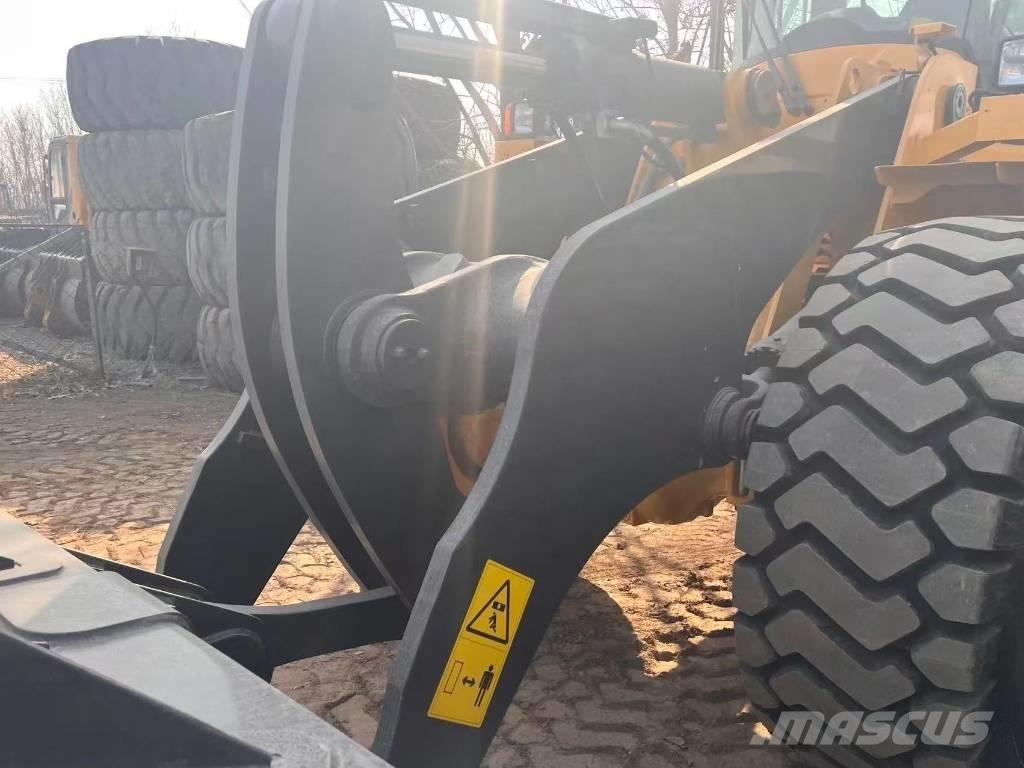 Volvo L 120 Wheel loaders