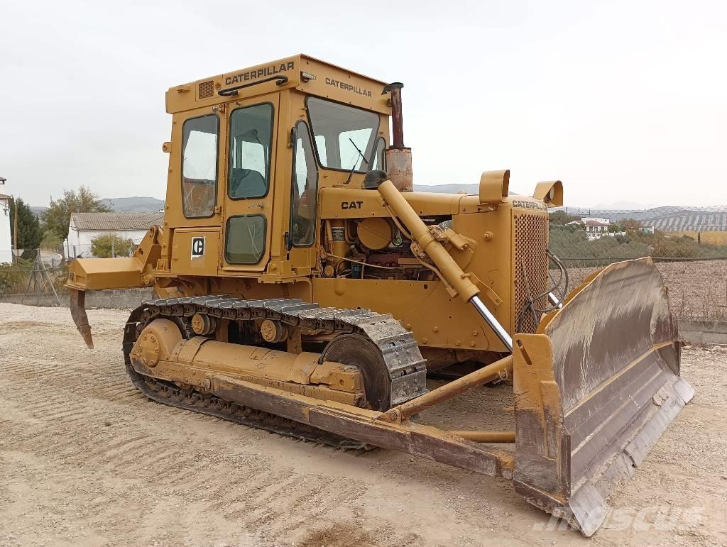 CAT D 5 B Crawler dozers