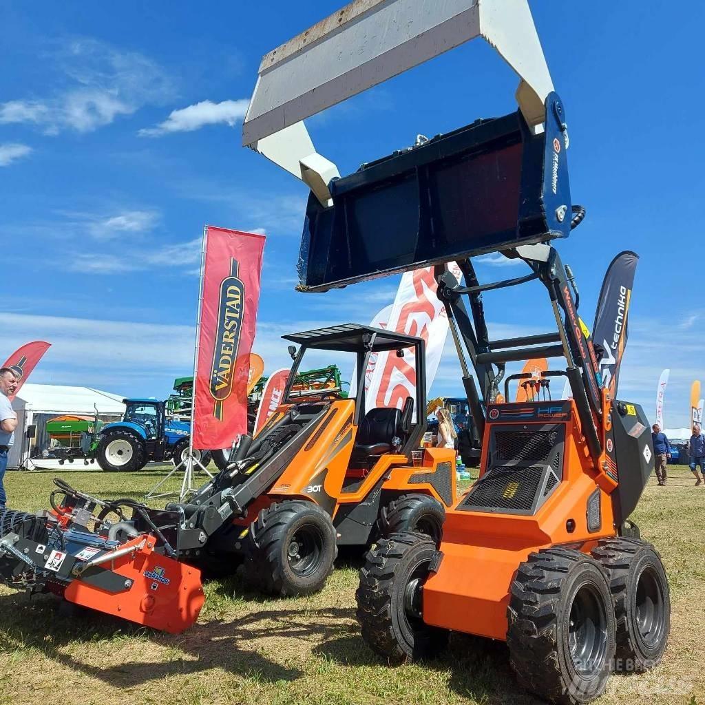 Cast SSQ 21 Mini loaders