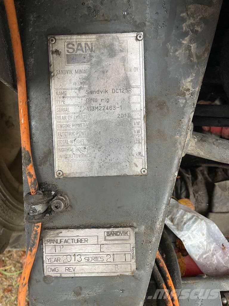 Sandvik DC125R Surface drill rigs