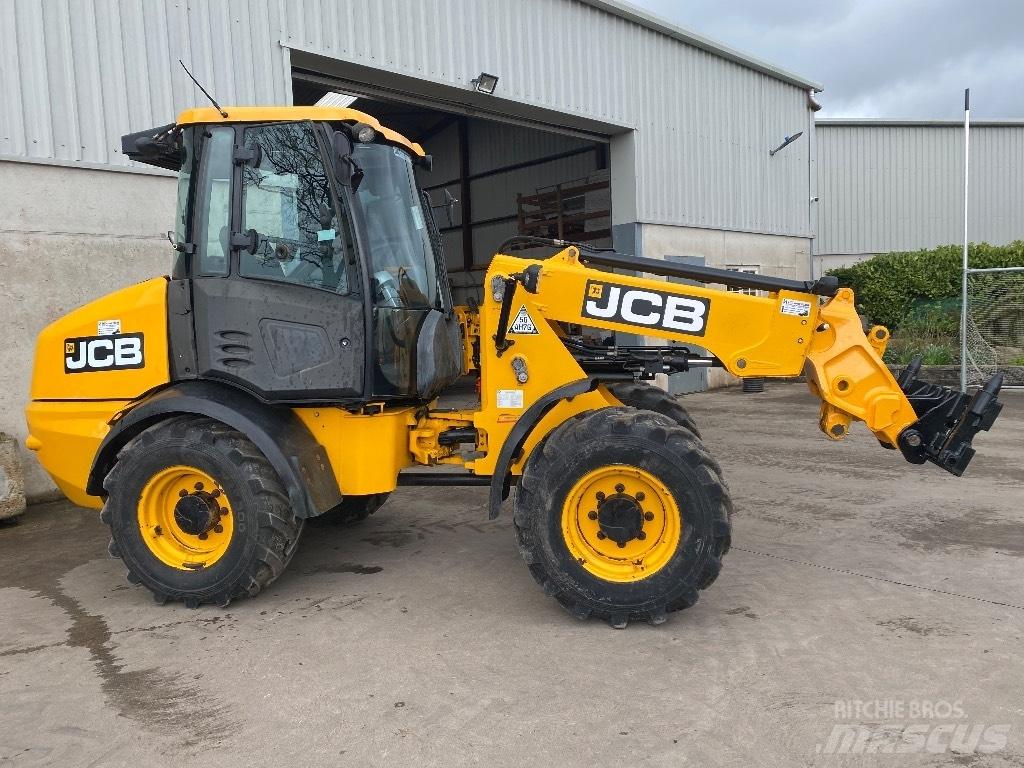 JCB TM 220 Telehandlers for agriculture