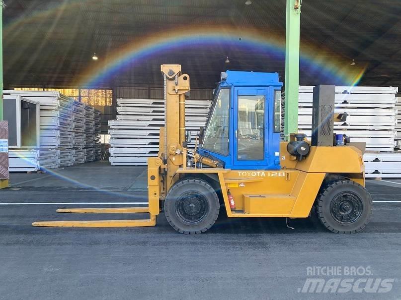 Toyota 4FD120 Diesel trucks