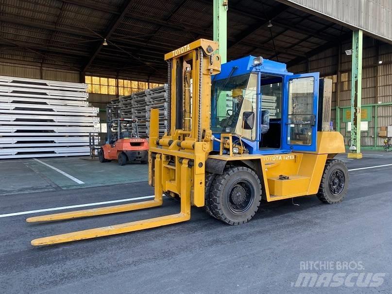 Toyota 4FD120 Diesel trucks