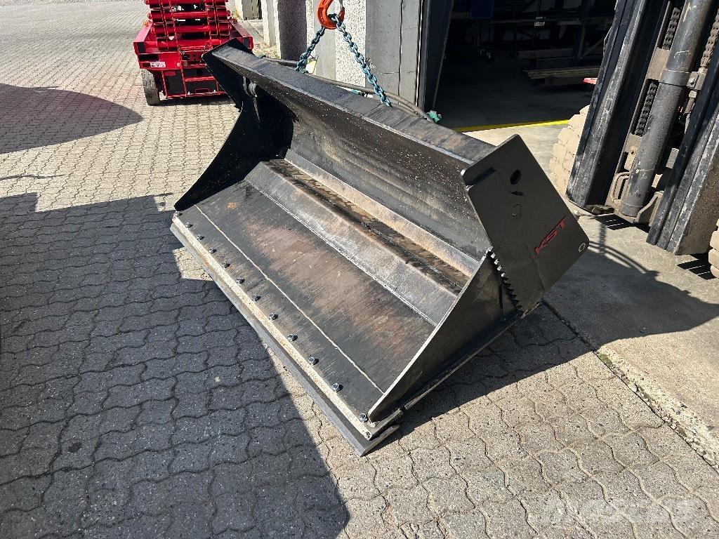  KST 4 i en skovl Buckets